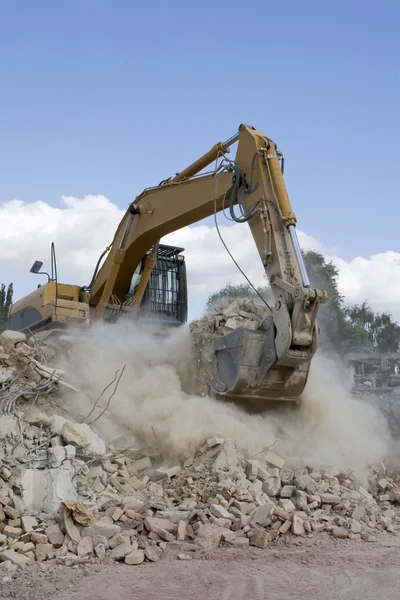 yaweh-photo-excavator-at-work.jpg