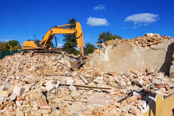 Yaweh-3-house-demolition.jpg